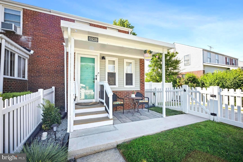 5928 N Kings Hwy, Alexandria, VA 22303 - photo 1