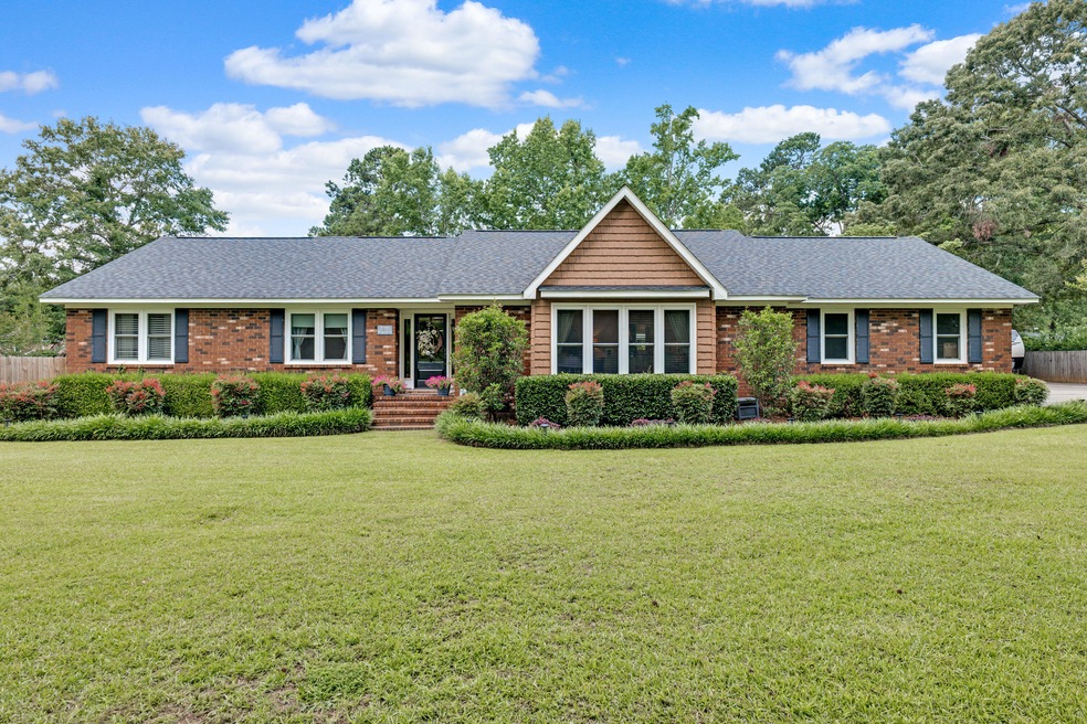 Under Contract $469,900