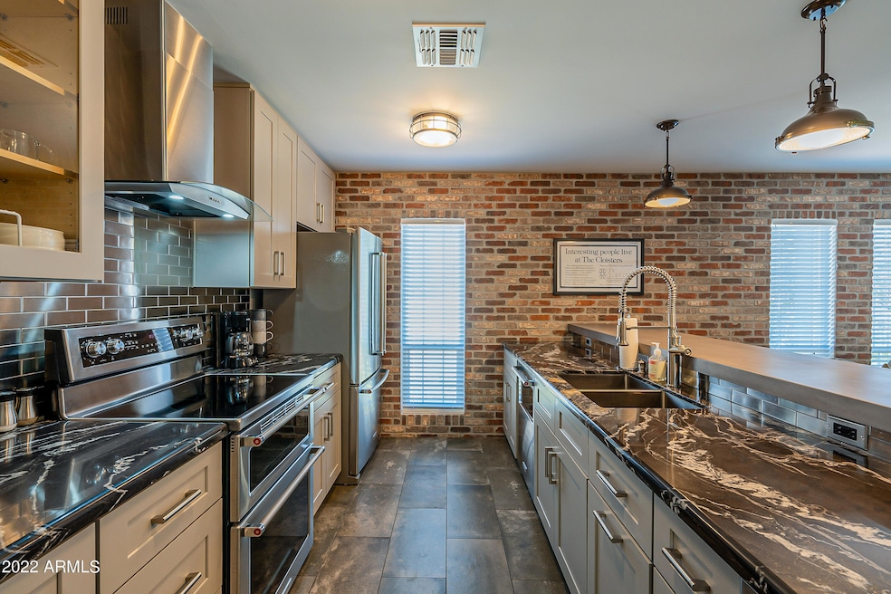 Kitchen 1