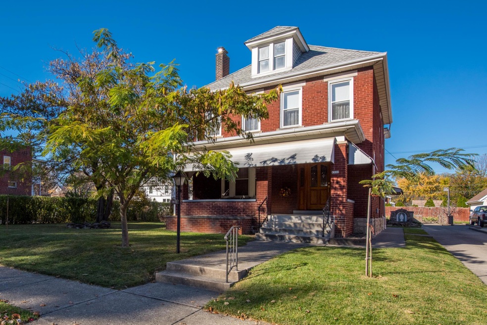 1802 W 3rd