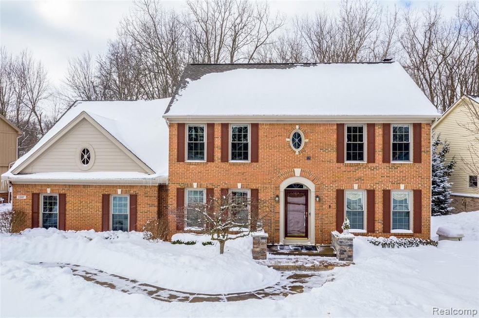 1367 Woodbridge