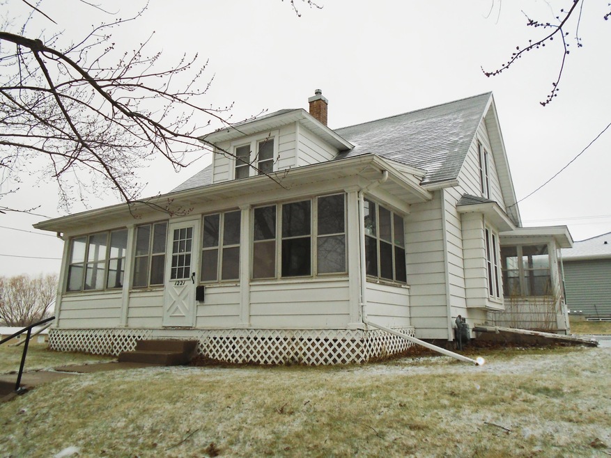 1221 W. 4th St., Boone