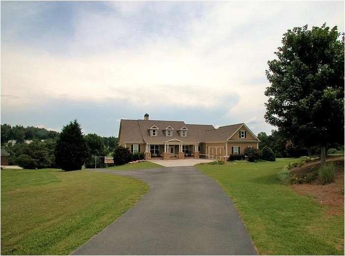 1173 Dee Kennedy Rd, Auburn, GA 30011 - photo 1