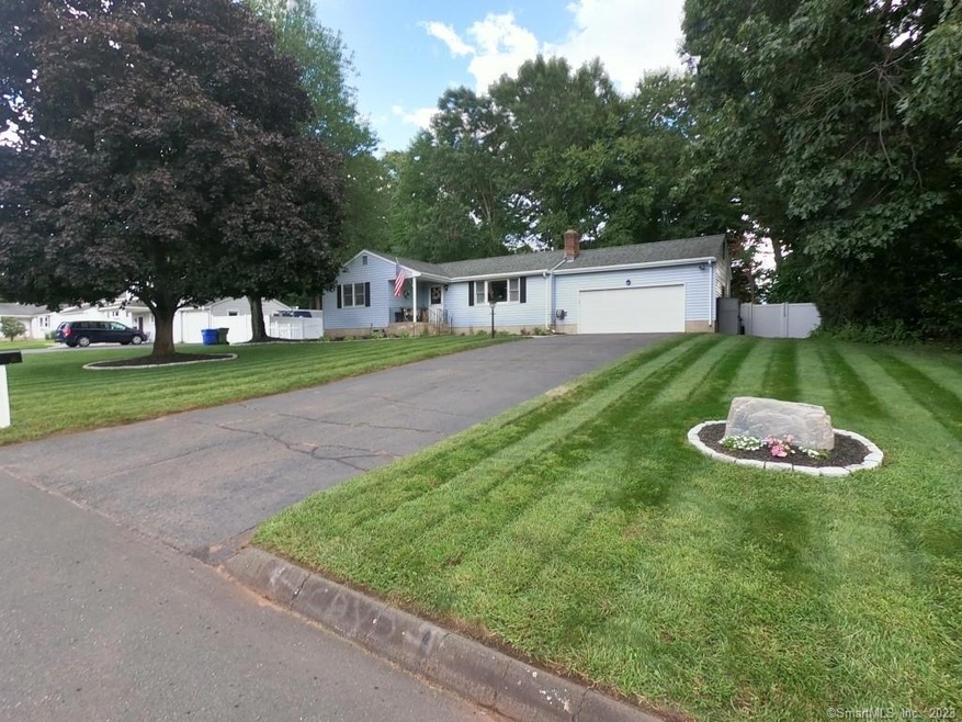 16 Lindsay Ln, Glastonbury, CT 06033 - photo 1