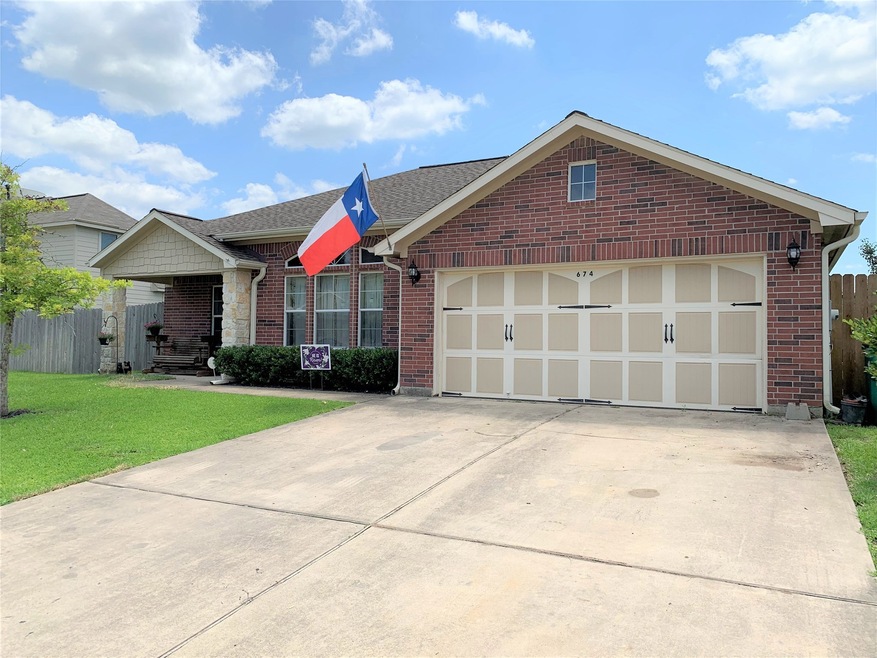 674 Fallow Ln, Alvin, TX 77511 - photo 1