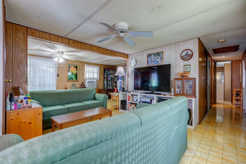12 17 Flipper Road
