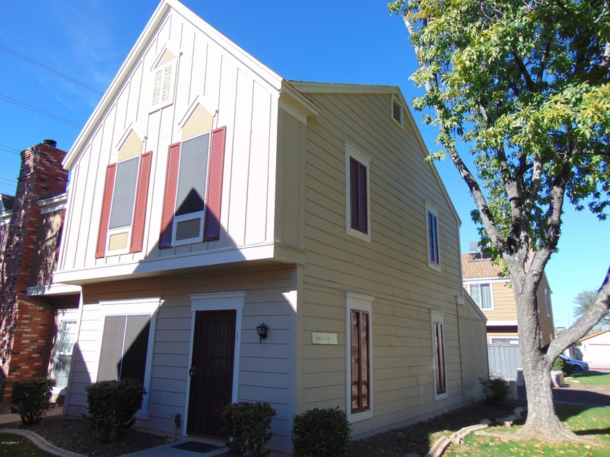 FRONT OF HOME, CORNER UNIT