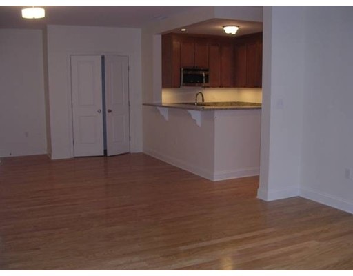 Marblehead Highlands unit 303, Marblehead, MA 01945 - photo 1