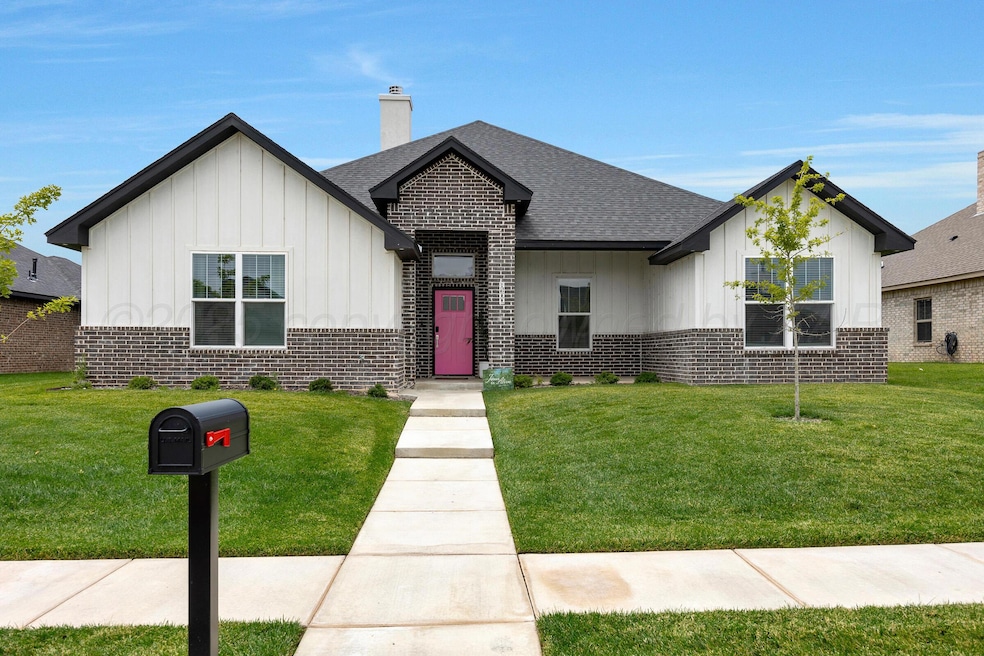 For Sale $415,000 • Co-Listing Agent