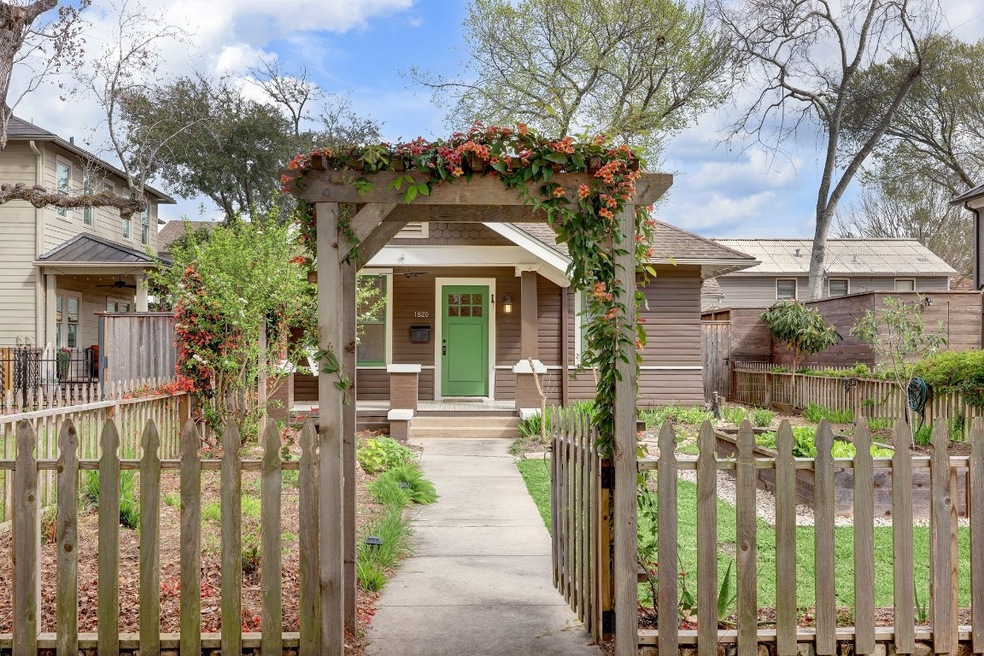 1820 Cortlandt St, Houston, TX 77008 - photo 1