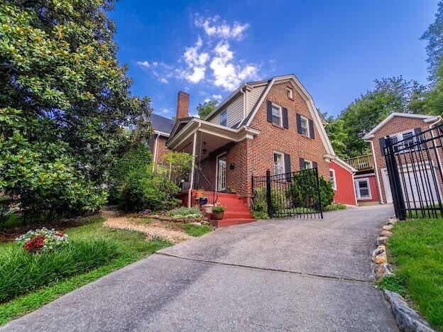 1246 Laurel