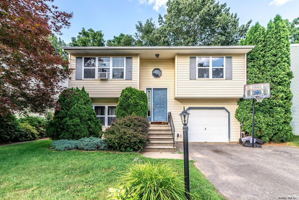 19 Weathercrest Dr, Schenectady, NY 12302 - photo 1