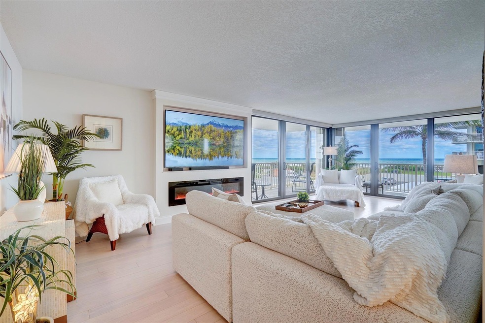 Dunes Towers unit B2A, Riviera Beach, FL 33404 - photo 1