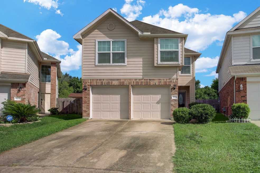 9414 Valley Tree Ln, Houston, TX 77089 - photo 1