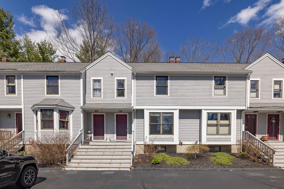 78 Norton Rd unit 8, Kittery, ME 03904 - photo 1