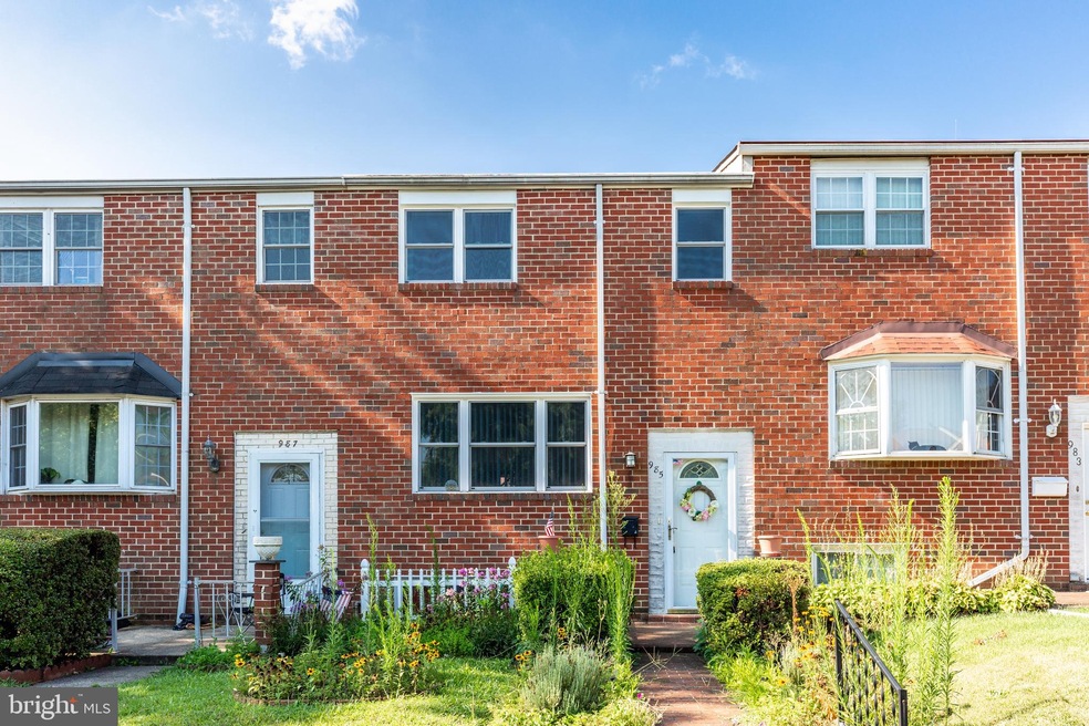 985 Regina Dr, Halethorpe, MD 21227 - photo 1