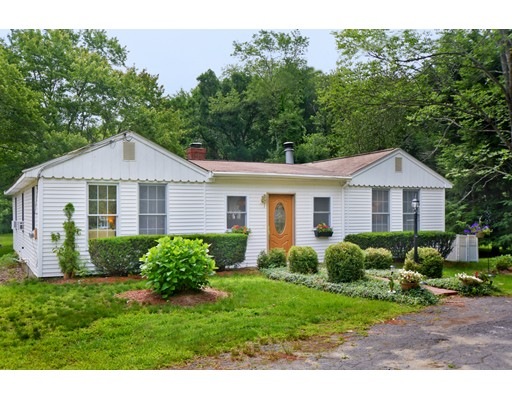 253 W Acton Rd, Stow, MA 01775 - photo 1