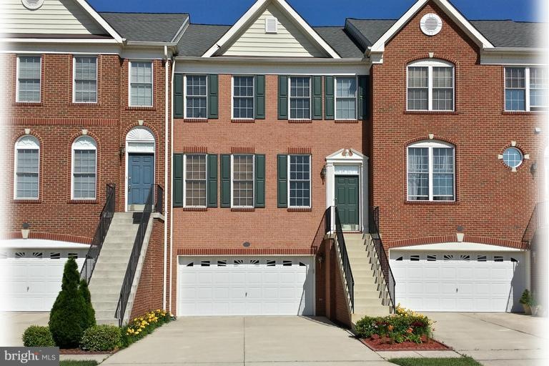 25933 Kirkwood Square, Chantilly, VA 20152 - photo 1