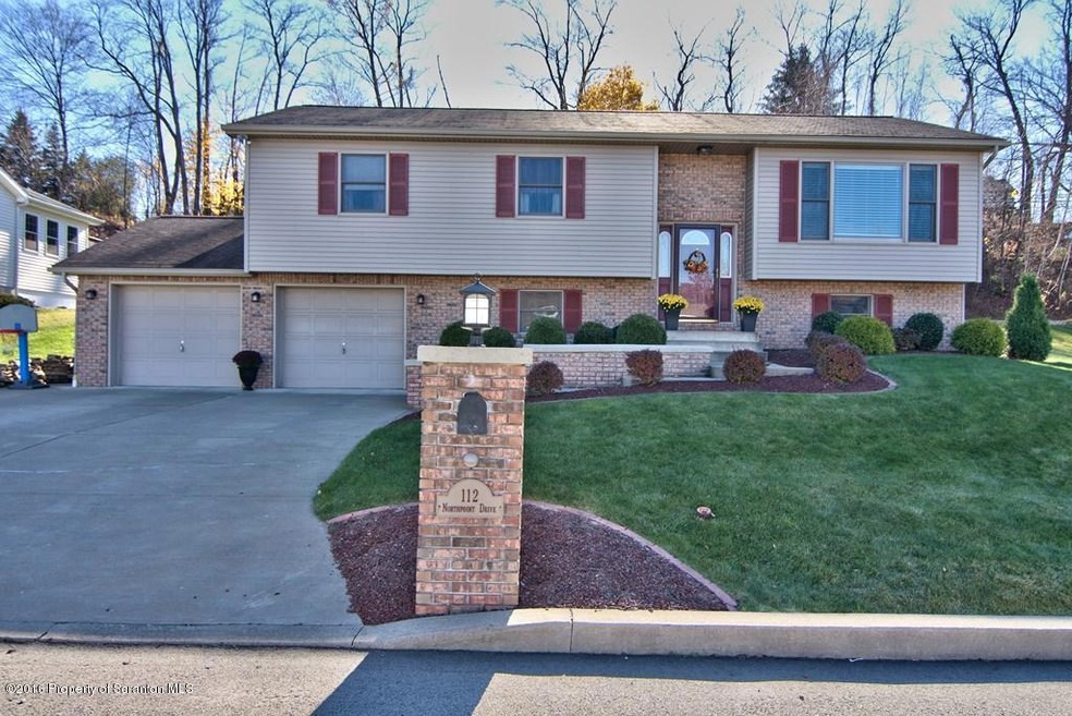 112 Northpoint Dr, Olyphant, PA 18447 - photo 1