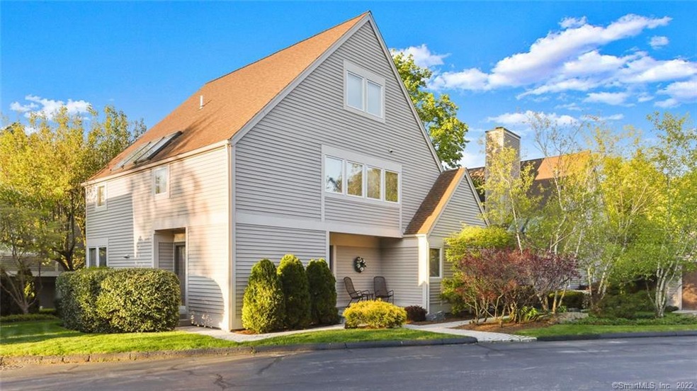 230 New Canaan Ave unit 28, Norwalk, CT 06850 - photo 1