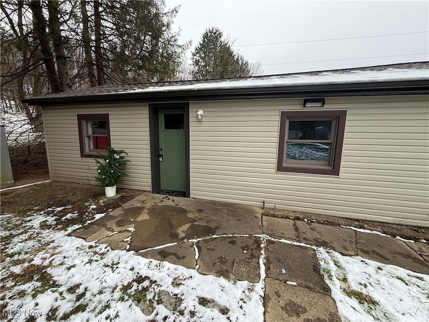 604 Crider Ave NE, New Philadelphia, OH 44663 - photo 1