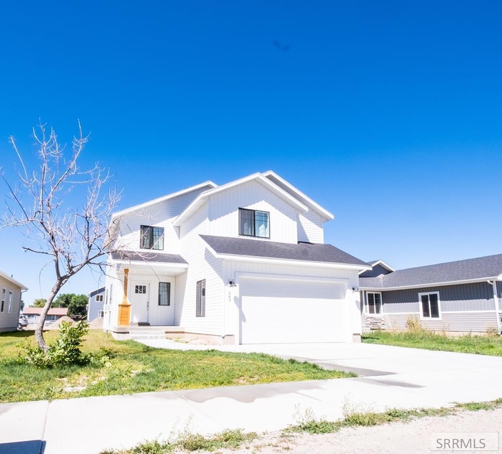563 Main St, Ririe, ID 83443 - photo 1