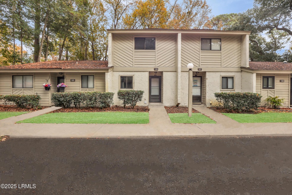 96 Mathews Dr unit 186, Hilton Head Island, SC 29926 - photo 1