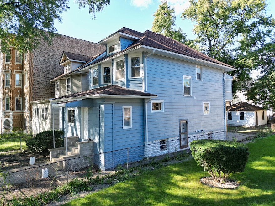 28 N Lockwood Ave, Chicago, IL 60644