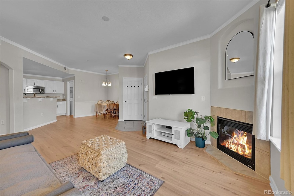 5756 N Genoa Way unit 12-105, Aurora, CO 80019 - photo 1