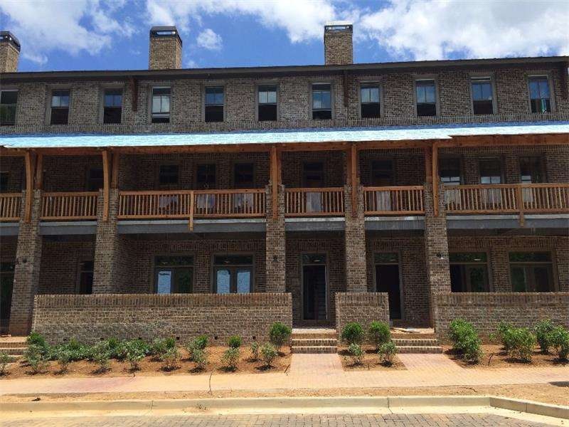4 sides brick, interior unit with beautiful cedar,