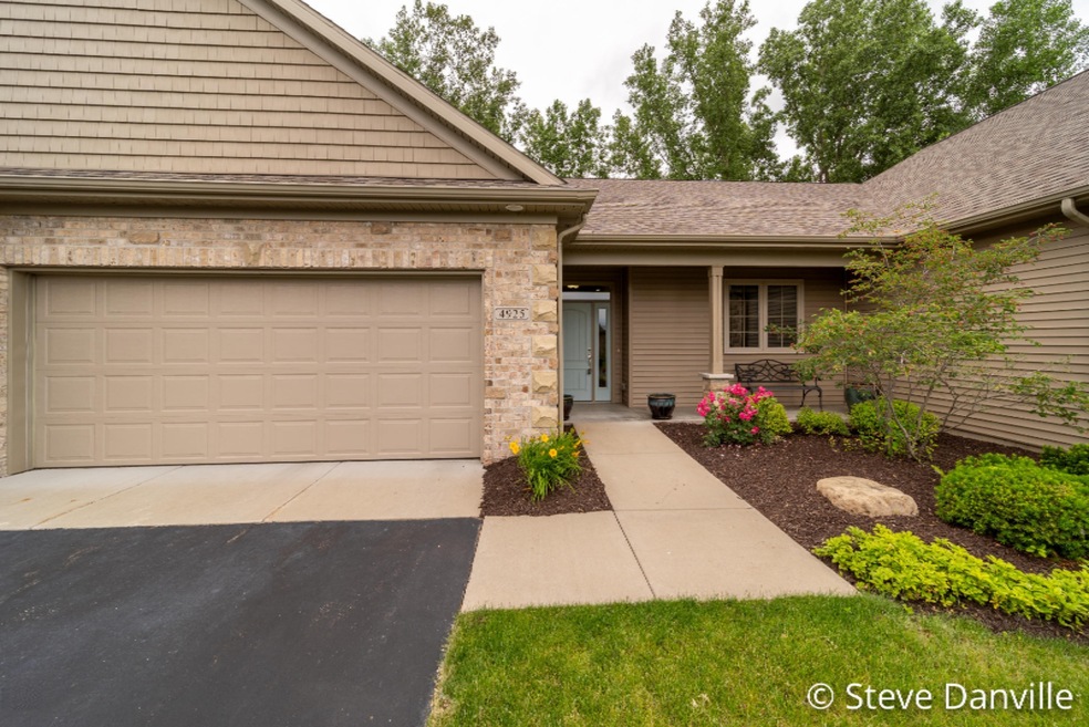 4925 Faringdom Grove-21