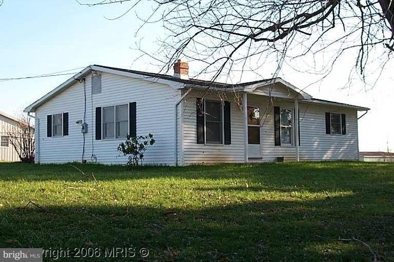 1718 Shepherd Grade Rd, Shepherdstown, WV 25443 - photo 1