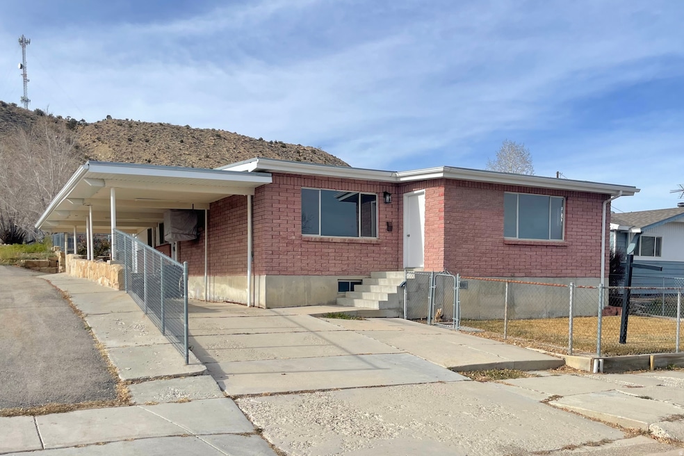 701 N 100 E, Price, UT 84501 - photo 1