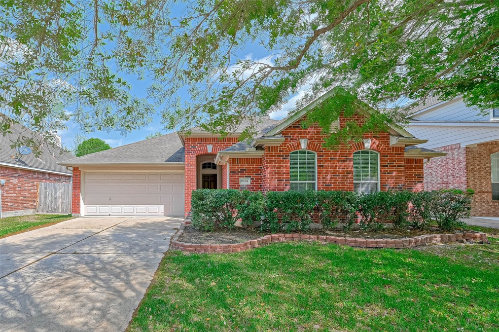18014 Willow Cliff Ln, Cypress, TX 77433 - photo 1