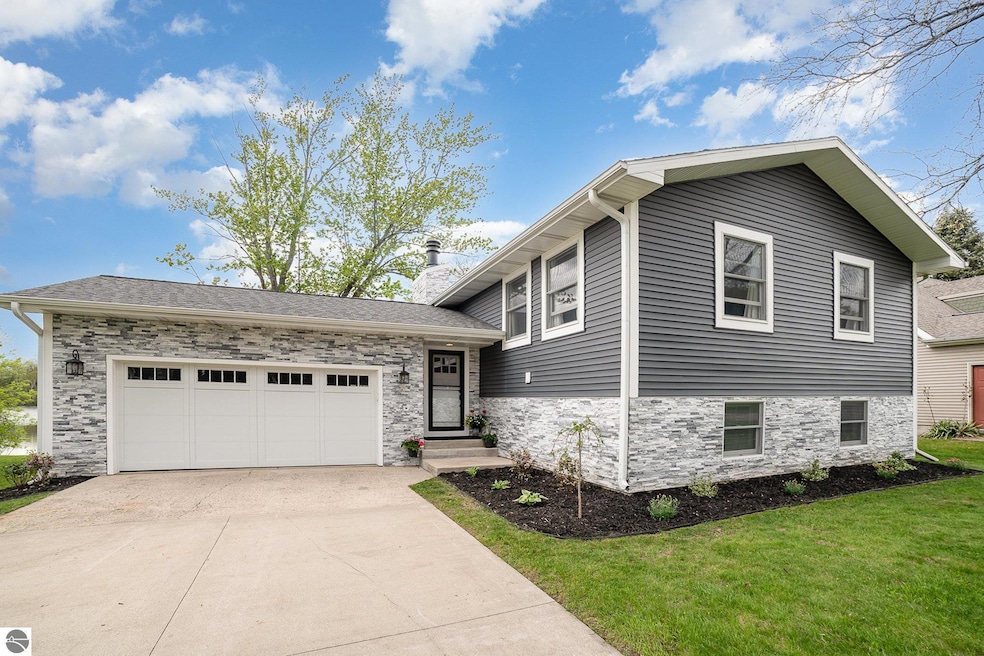 Sold $470,000