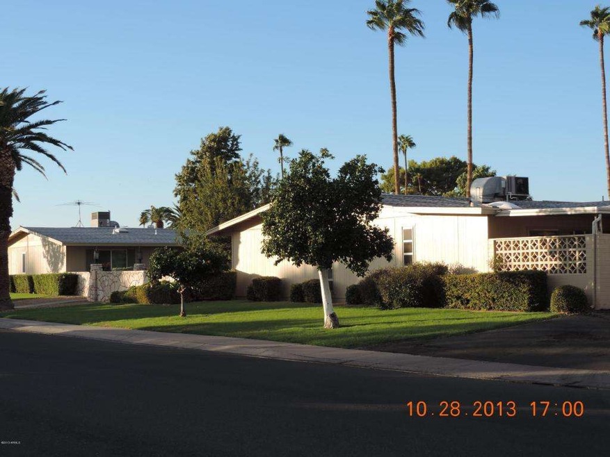 10905 W Santa fe Dr, Sun City, AZ 85351 - photo 1