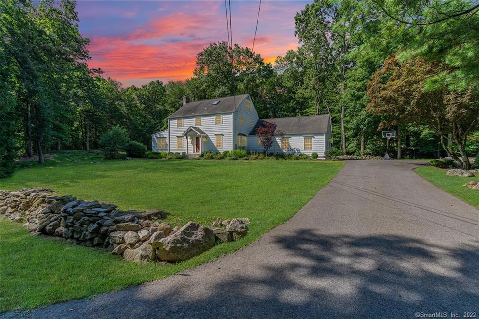 7 Tannery Ln S, Weston, CT 06883 - photo 1