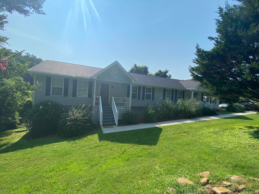 124 Summitt St, Rossville, GA 30741 - photo 1