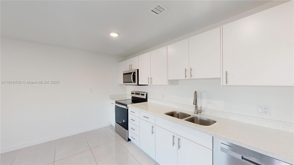 14546 SW 260th St, Princeton, FL 33032 - photo 1