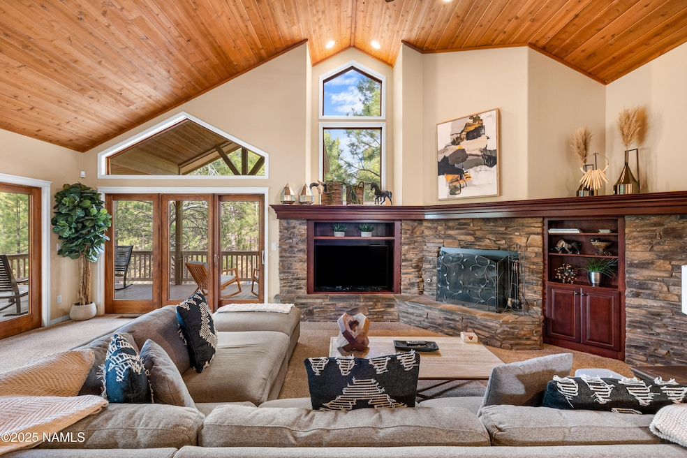 1018 N Amberwood St, Flagstaff, AZ 86004 - photo 1