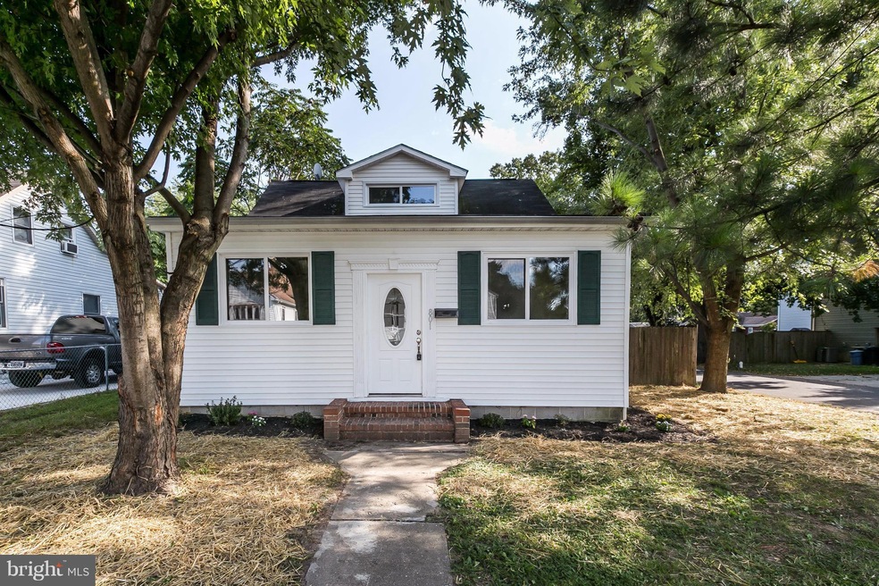 801 Silver Ave, Essex, MD 21221 - photo 1