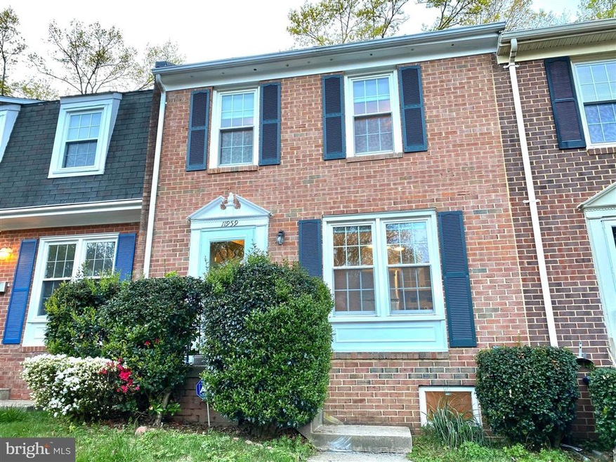 11959 Heathcote Ct, Reston, VA 20191 - photo 1