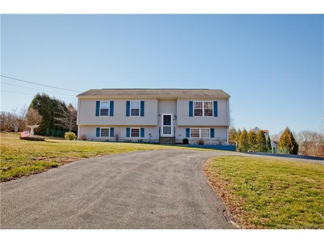 229 Dow Rd, Plainfield, CT 06374 - photo 1