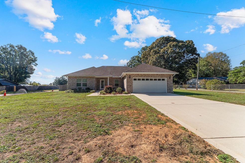 2944 Barton Rd, Crestview, FL 32539 - photo 1