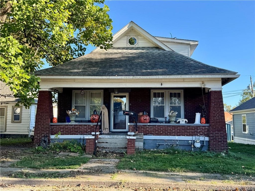 220 Clay St, New Albany, IN 47150 - photo 1