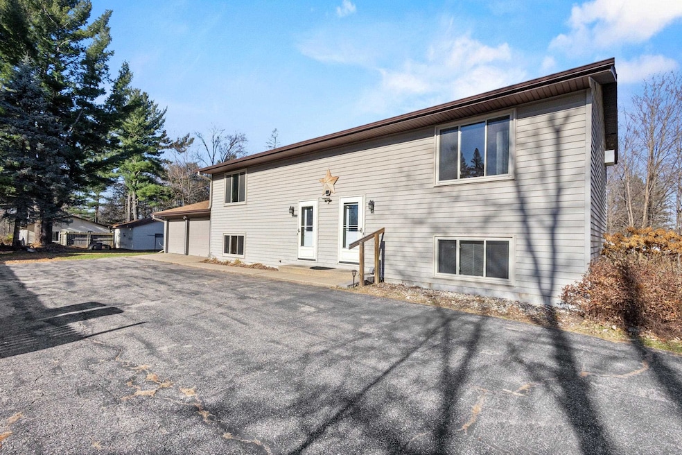 3248 Whiting Ave, Stevens Point, WI 54481 - photo 1