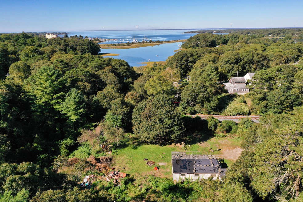 1384 28a Route, Cataumet, MA 02534 - photo 1