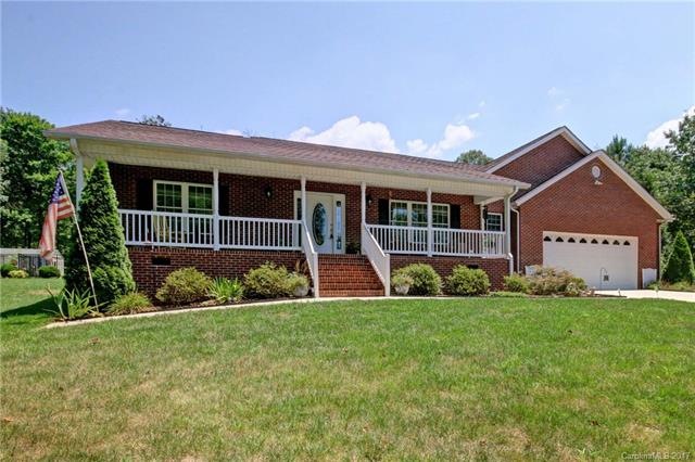 143 Turnout Drive - Please visit the virtual link for more pictures and information.