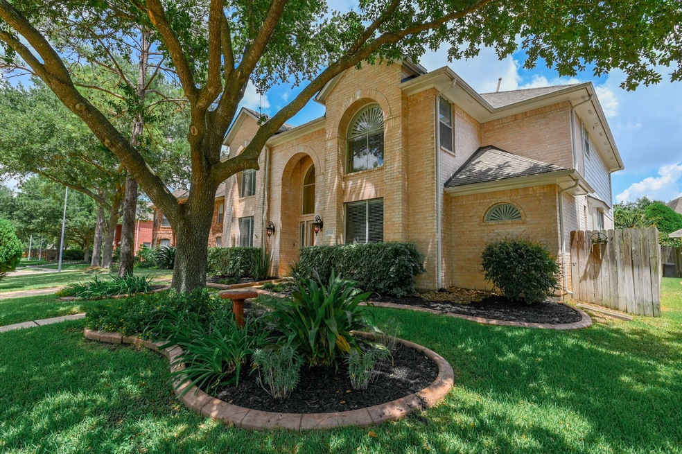 9310 Point Park Dr, Houston, TX 77095 - photo 1