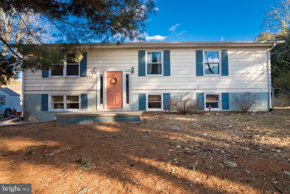 129 Hummingbird Dr, Shepherdstown, WV 25443 - photo 1